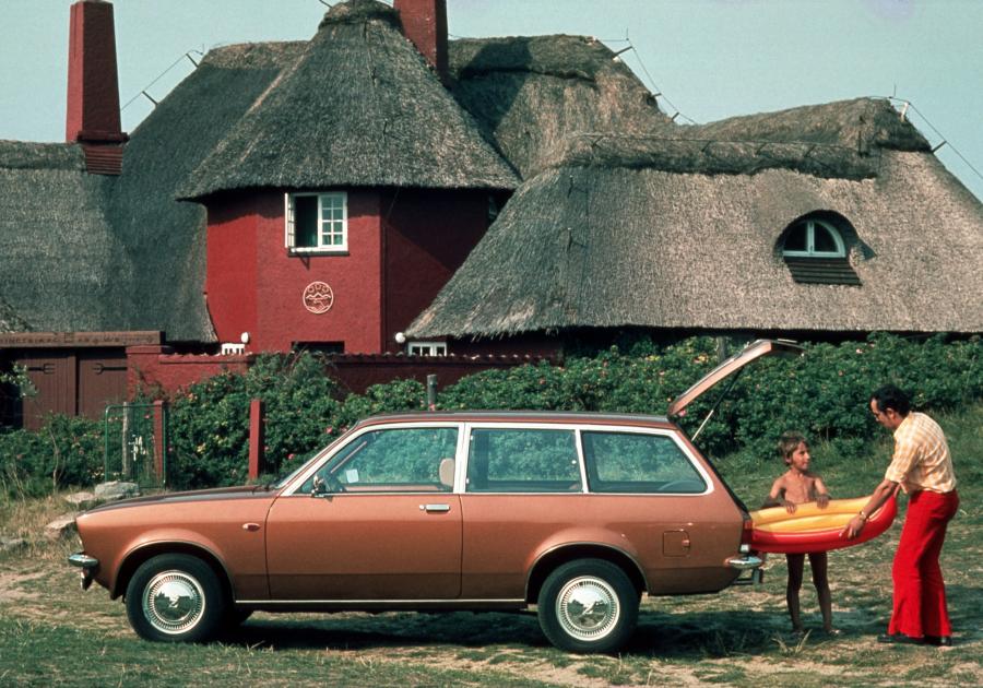  Opel Kadett Caravan 1973 года  (фото 5 из 6)